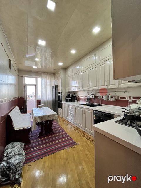 Satılır 4 otaqlı yeni tikili 146 m² — Bakı