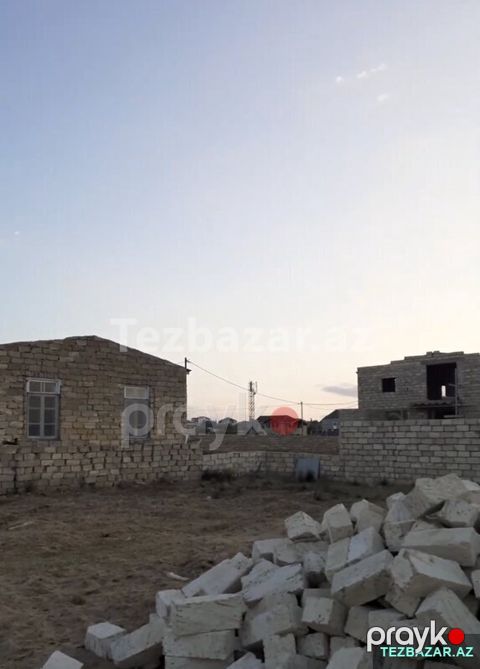 Torpaq sahesi — Bakı