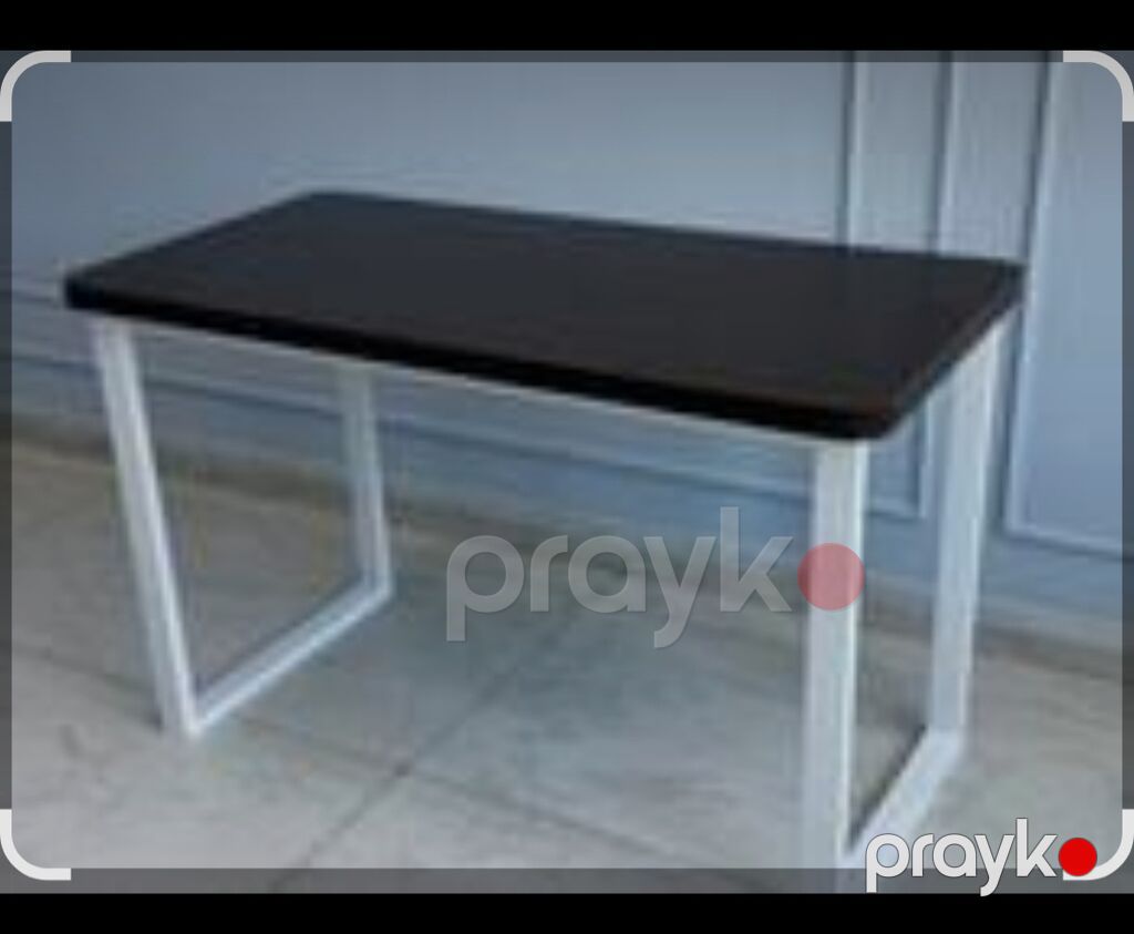 Masa – minimal dizaynlı, metal karkaslı iş/oxu masası - Model — Masalar, Bakı (2)