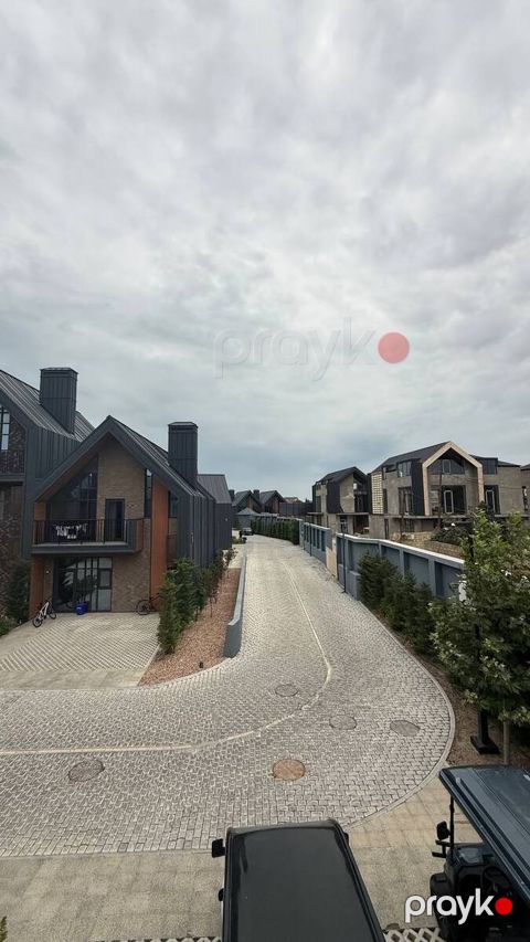 Satılır 5 otaqlı həyət evi/bağ evi 193 m² — Bakı