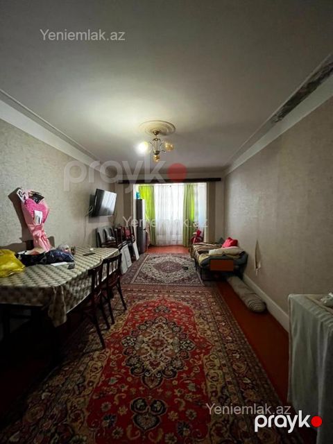 Satılır 3 otaqlı Bina evi menzil (Köhnə tikili), 75 m², 8-ci mikrorayon — Sumqayıt