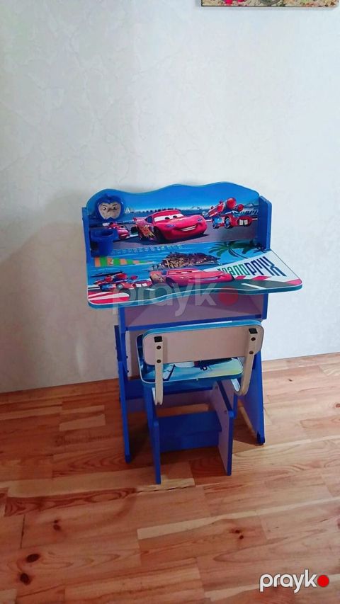 Uşaq üçün yazı masası və stul dəsti – “Cars” (Şimşək Makkuin) temalı — Sumqayıt