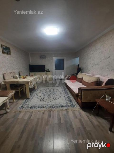 Satılır 3 otaqlı Bina evi menzil (Köhnə tikili), 54 m², 3-cü mikrorayon — Sumqayıt