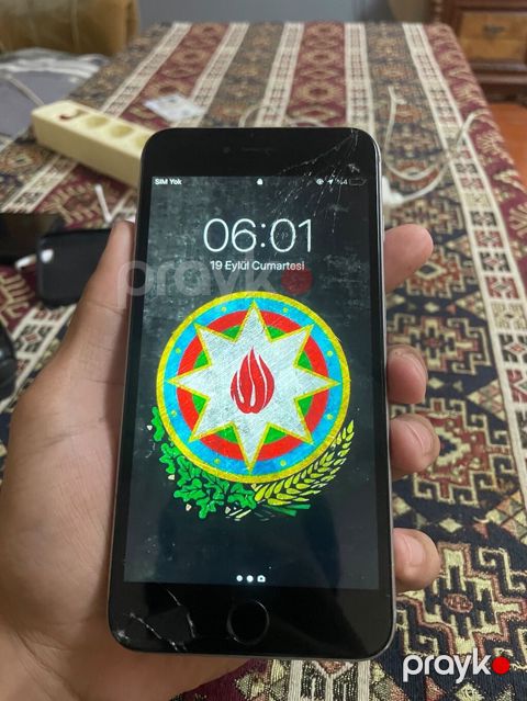 IPhone 6 Plus, 16 GB, Space Gray, Qırıq — Sumqayıt