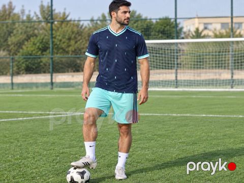 Kişilər üçün idman kostyumu, rəngbərəng, elastan, ölçü L — Bakı