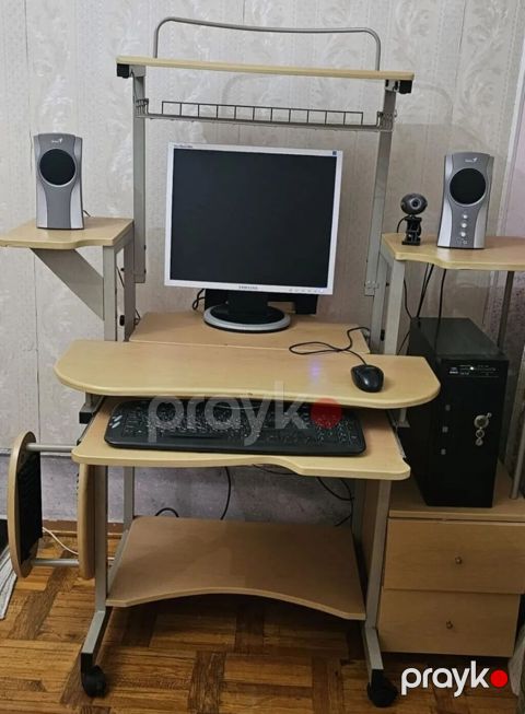 Kompyuter dəsti və funksional kompüter masası ile birge satilir — Sumqayıt