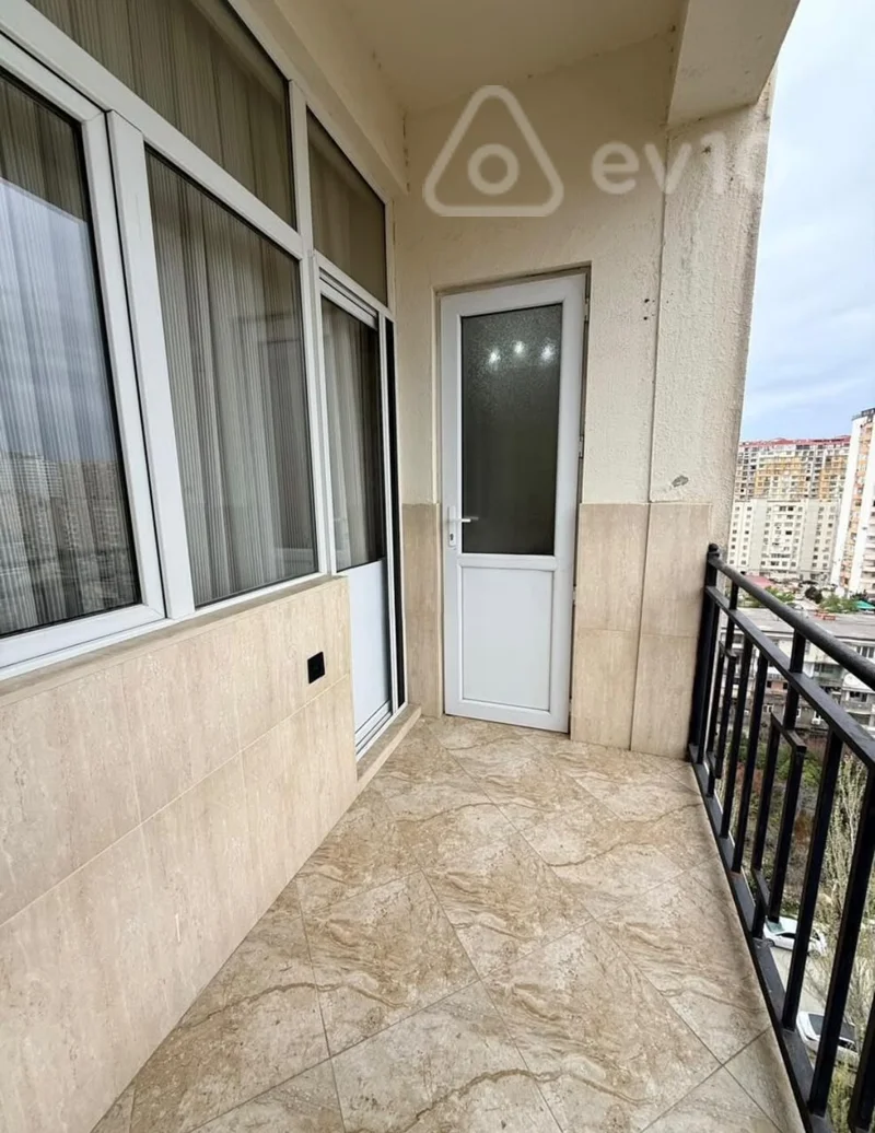 2 otaqlı mənzil, 90 m², Məhəmməd Hadi küçəsi — kirayə — Mənzil, Bakı (3)