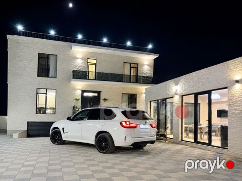 Satılır 6 otaqlı həyət evi/bağ evi 500 m² — Bakı