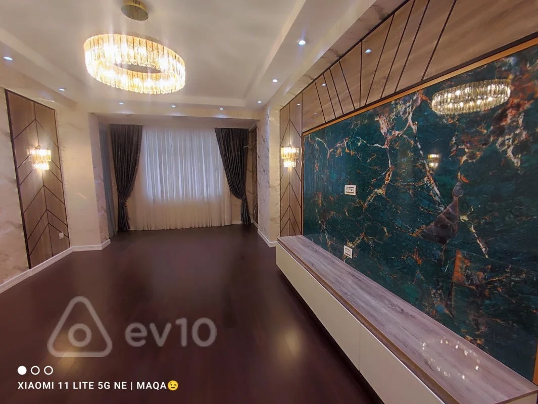 4 otaqlı mənzil, 215 m², Məsud Davudoğlu küçəsi — Bakı
