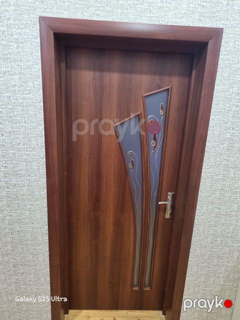 Qapi 4eded 100azn biri Sumqayit 3456 leli — Digah