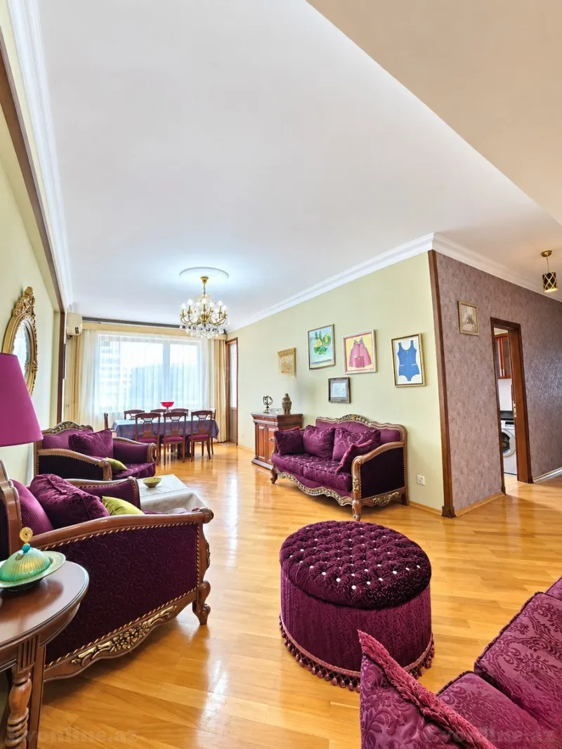 Satılır 3 otaqlı Mənzil Yeni tikili 115 m² Bakı, Yasamal r., İnşaatçılar m., Yasamal — Bakı
