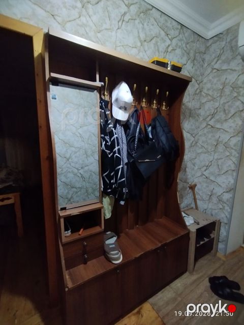 Dəhliz mebeli normal vəziyyətdədi qapilari isləkdi — Qobu