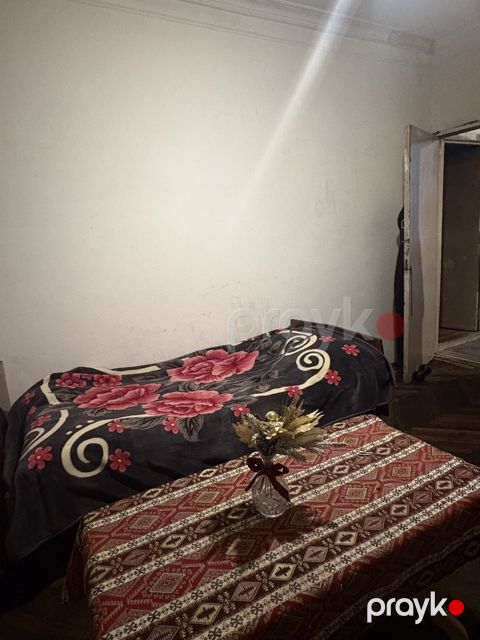İcarəyə verilir 3 otaqlı köhnə tikili 70 m² — Bakı