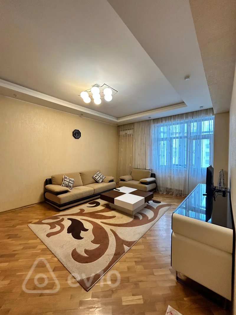 2 otaqlı mənzil, 110 m², Məhəmməd Naxçıvani küçəsi — kirayə — Bakı