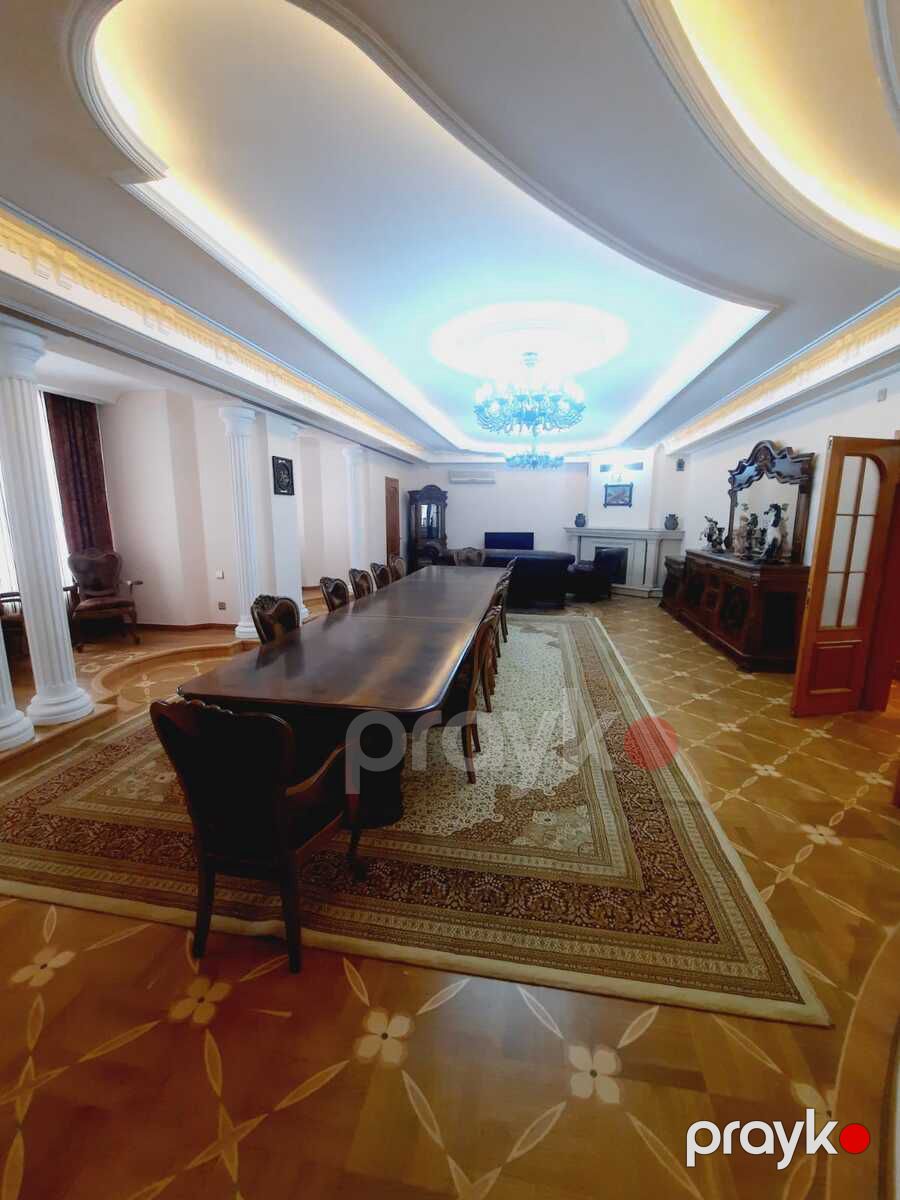 Satılır 8 otaqlı köhnə tikili 427.6 m² — Mənzil, Bakı (7)