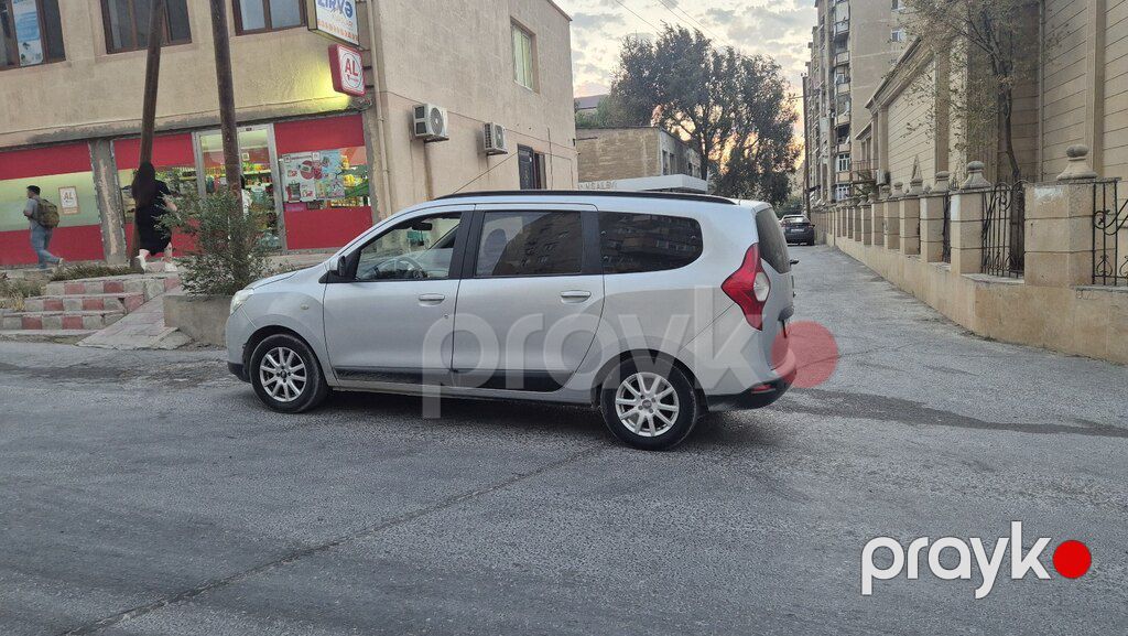 Dacia Lodgy, 1.5 L, 2014 il, 199 340 km — Avtomobillər, Bakı (4)