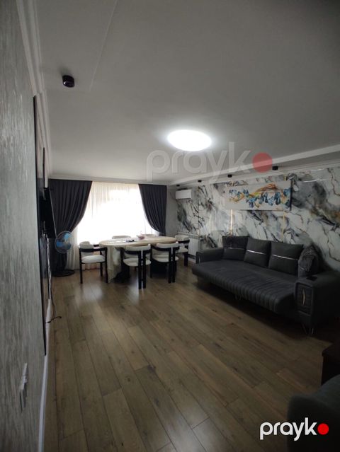 2 otaqlı, Yeni tikili, m. Xalqlar Dostluğu, 85 kv. m — Bakı