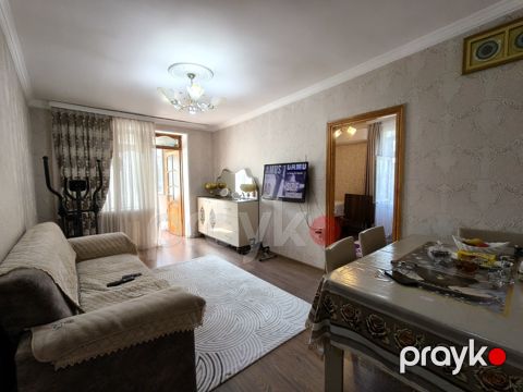 Satılır 2 otaqlı köhnə tikili 55 m² — Bakı