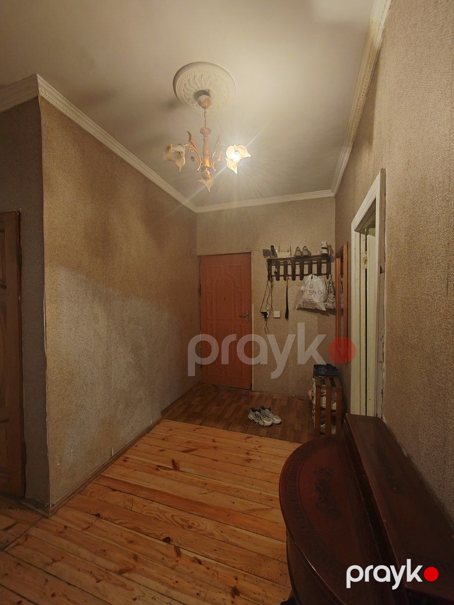 Satılır 4 otaqlı köhnə tikili 100 m² — Mənzil, Bakı (8)