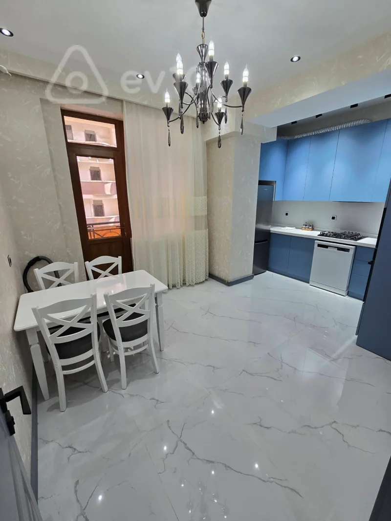 3 otaqlı mənzil, 105 m², Təbriz küçəsi — kirayə — Mənzil, Bakı (8)