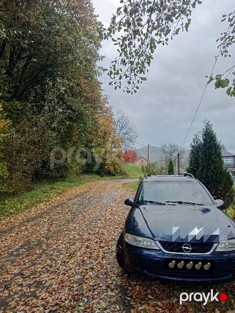 Opel Vectra Caravan (universal kuzov) Maşın şekilde gorüldüyü kimi — Sumqayıt