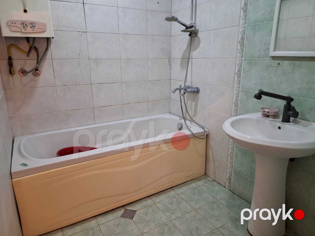 Satılır 3 otaqlı köhnə tikili 100 m² — Mənzil, Bakı (8)