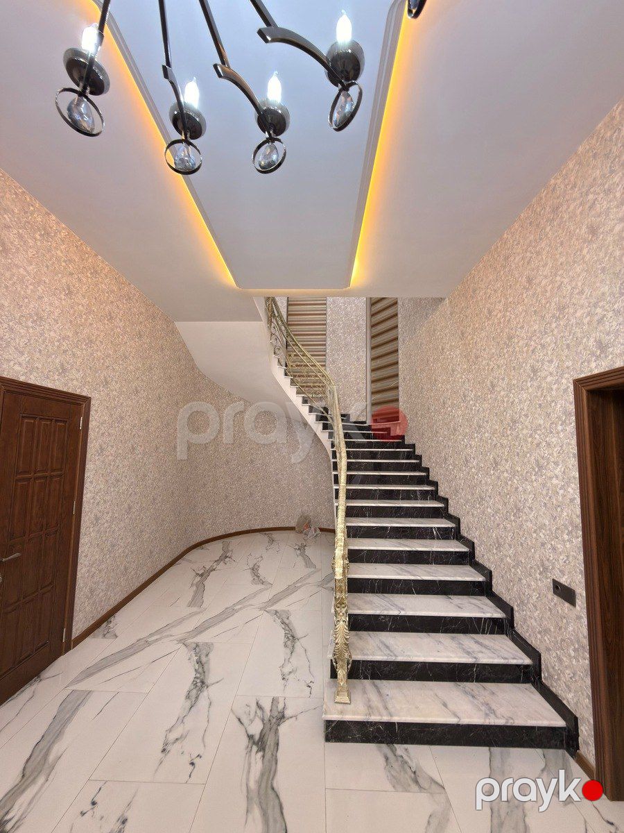 Satılır 5 otaqlı həyət evi/bağ evi 350 m² — Ev, villa, Bakı (7)