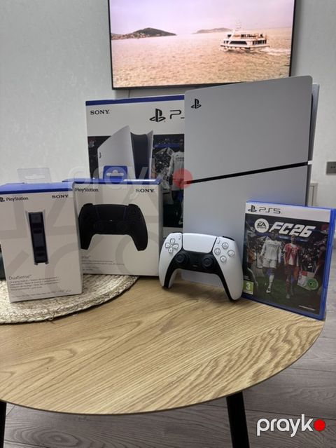 Sony PlayStation 5 slim 1 TB paket toplusu satilir. Satiram çünki oyun — Xırdalan