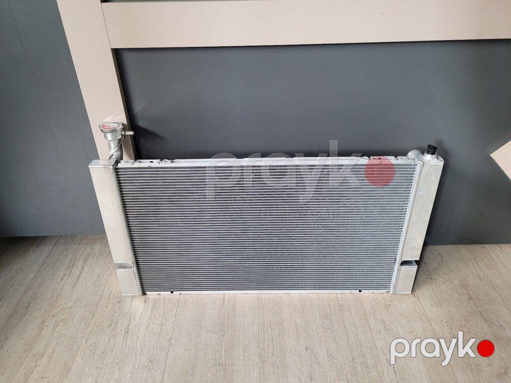 "Toyota Prius 2008" su radiatoru — Ehtiyat hissələri və aksesuarlar, Bakı (2)