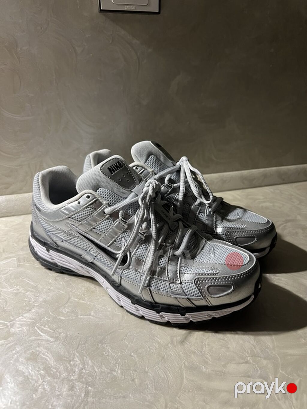 Nike P-6000 qadın idman ayaqqabısı – gümüşü/metalik rəngli — Krossovkalar, Bakı (2)