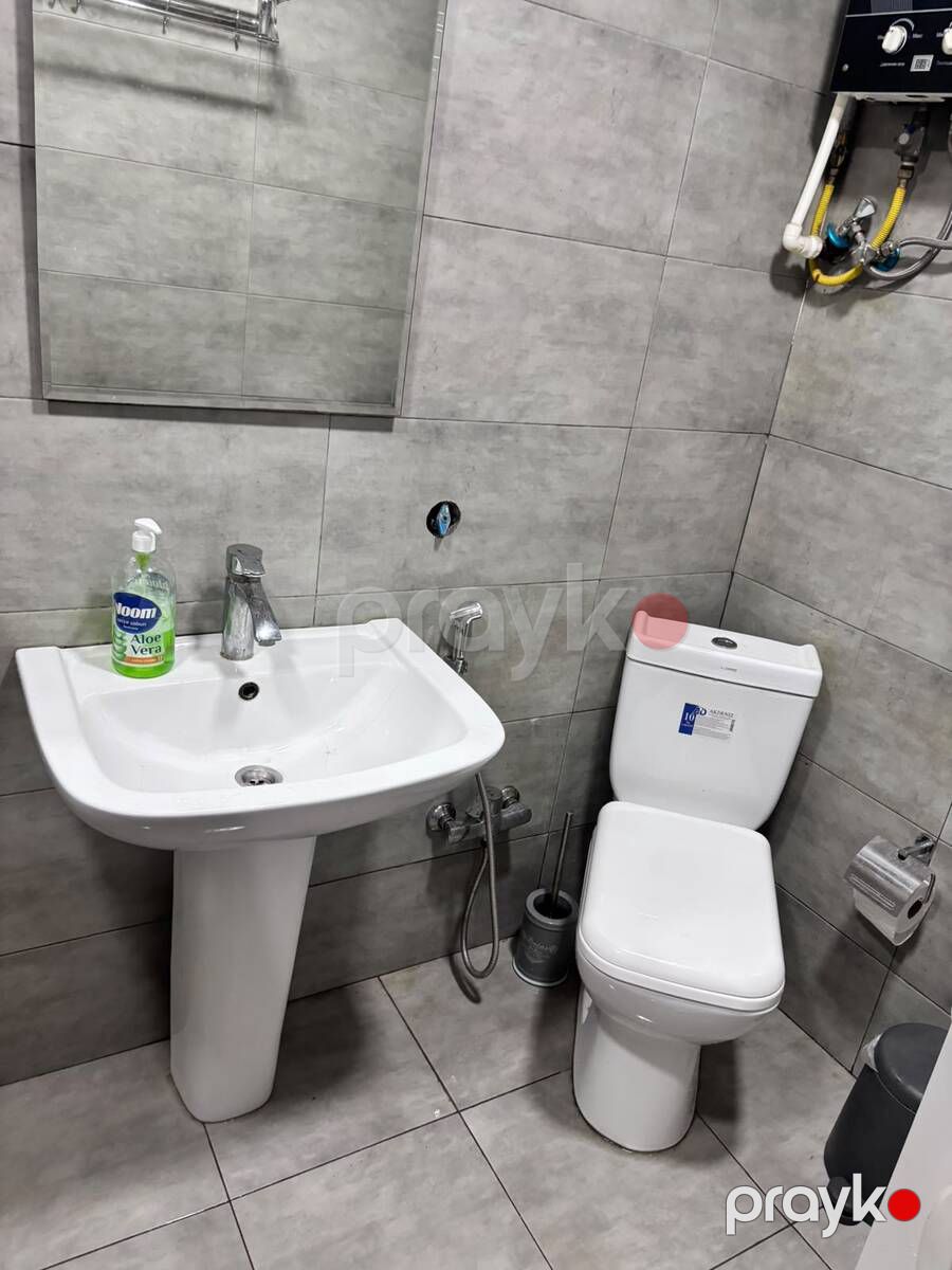 İcarəyə verilir 2 otaqlı köhnə tikili 80 m² — Mənzil, Bakı (7)