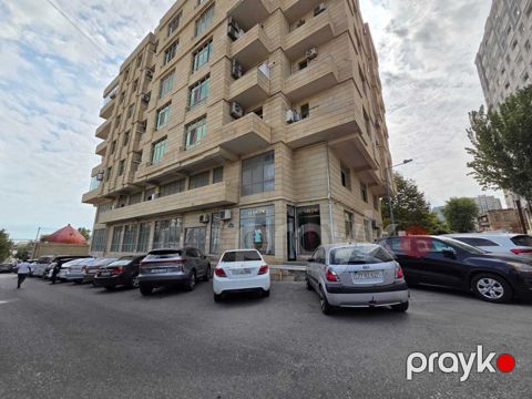 Satılır obyekt 114.8 m² — Bakı