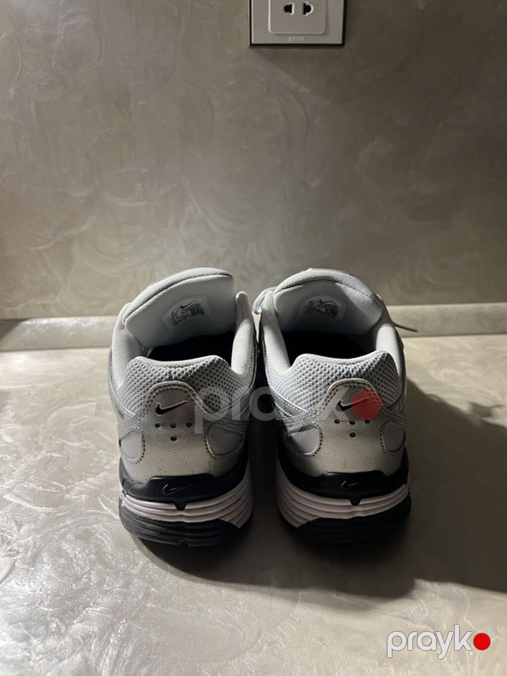Nike P-6000 qadın idman ayaqqabısı – gümüşü/metalik rəngli — Krossovkalar, Bakı (5)