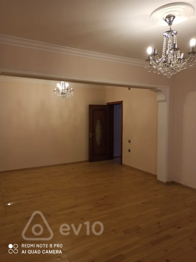 8 otaqlı həyət evi, 300 m², Yusif Eyvazov Kucesi — Ev, villa, Bakı (8)