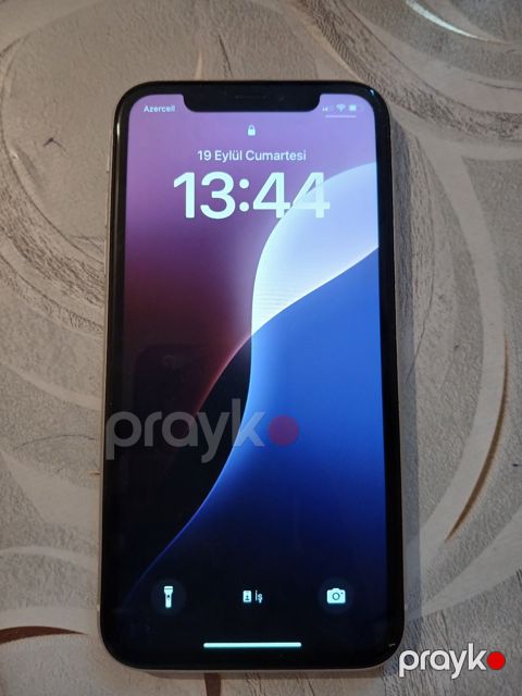 Apple iPhone XR Yellow 64GB/3GB — Bakı