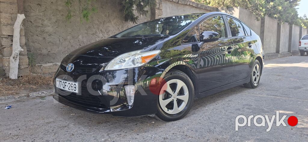 Toyota Prius: 1.8 l 2015 il Hetçbek 77-QF-269 — Avtomobillər, Bakı (4)