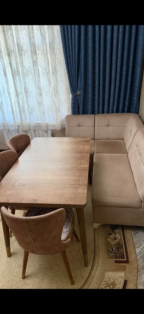 Divan bazalidi,olcusu,1/20, 1/70,stol,80/1.30 acilandi,acilanda 1.50 — Digah