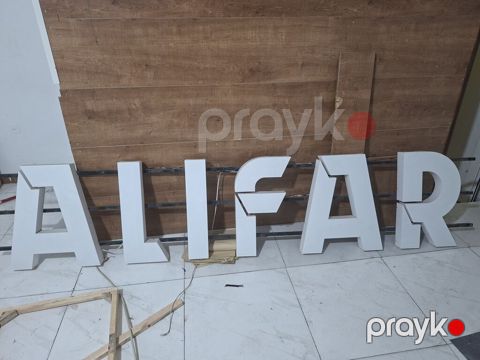 Həcmi böyük, fərdi hazırlanmış 3D hərf lövhələri – “Alıfar” yazısı — Bakı
