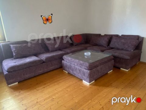 Divan + bufik birlikdə 450m açilmir baza yoxdu unvan Binə atçiliq — Bakı