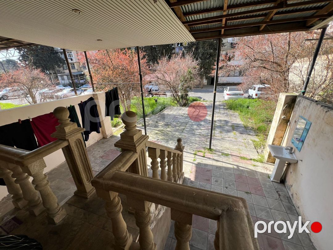 Satılır 4 otaqlı köhnə tikili 125 m² — Mənzil, Bakı (9)