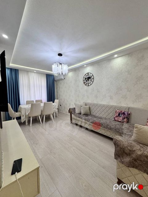 Satılır 2 otaqlı köhnə tikili 60 m² — Bakı