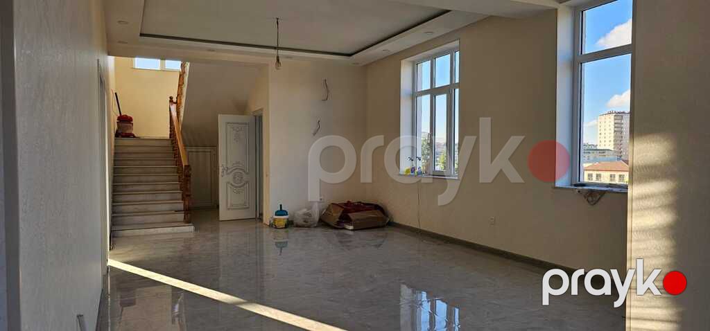 Satılır 6 otaqlı həyət evi/bağ evi 360 m² — Ev, villa, Bakı (2)