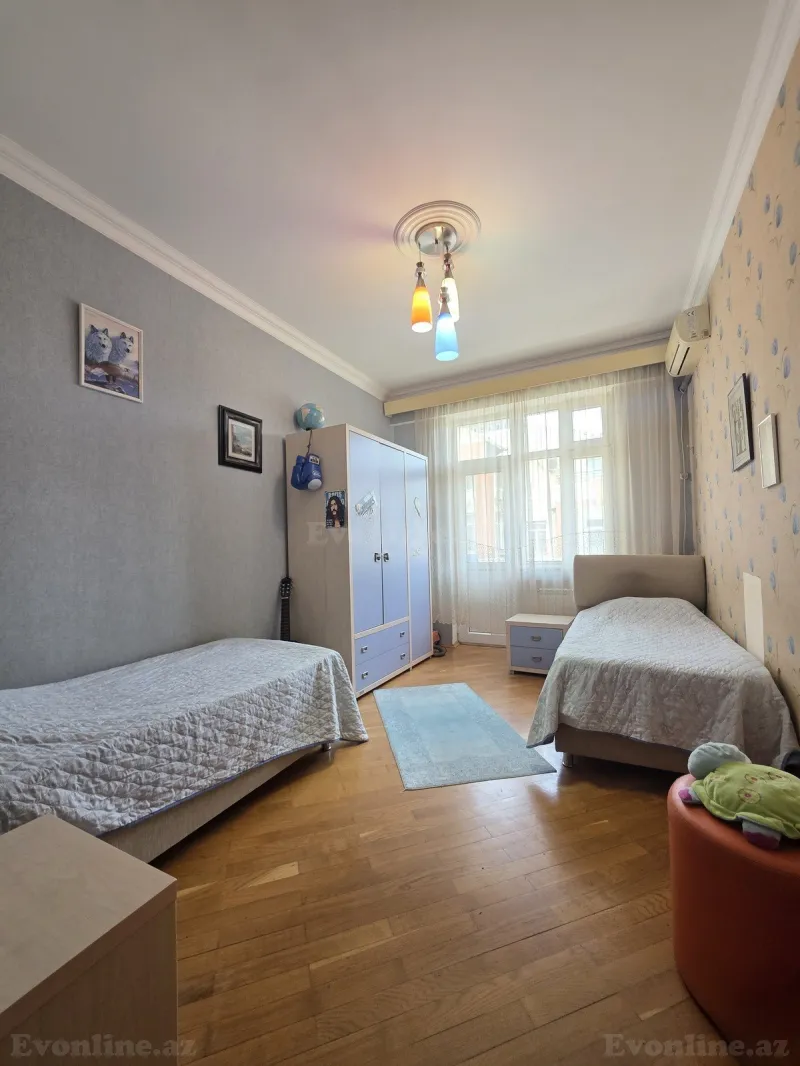 Satılır 3 otaqlı Mənzil Yeni tikili 115 m² Bakı, Yasamal r., İnşaatçılar m., Yasamal — Mənzil, Bakı (7)