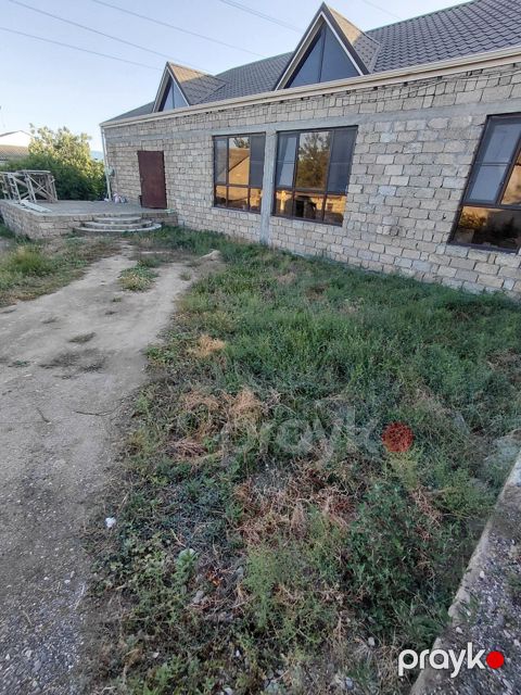 Satılır 5 otaqlı həyət evi/bağ evi 200 m² — Bakı