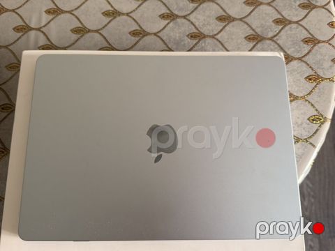 Apple MacBook Air noutbuku 13-inch Macbook Air m4chip 16GB memory — Bakı