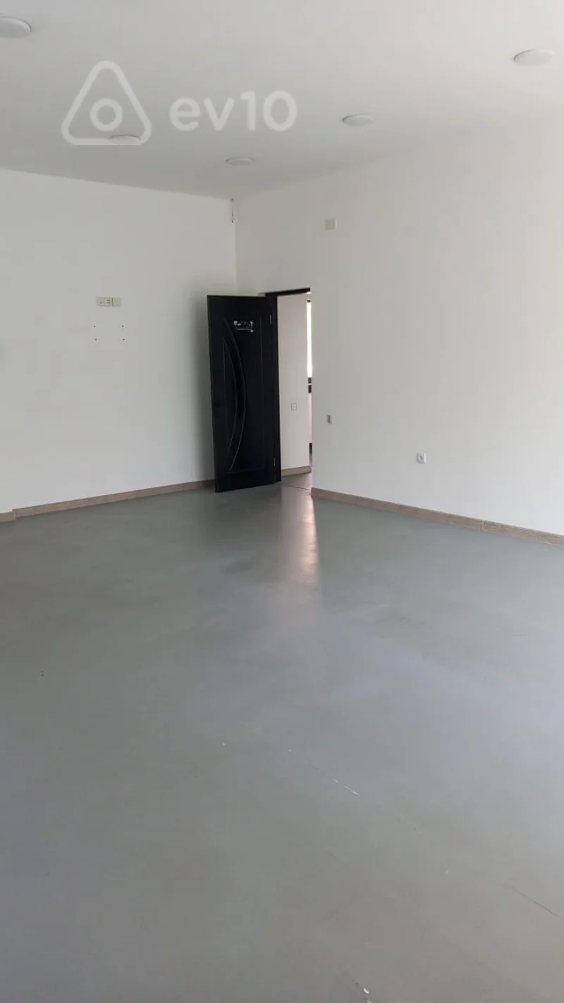 4 otaqlı mənzil, 100 m², İlqar İsmayılov — kirayə — Mənzil, Bakı (5)