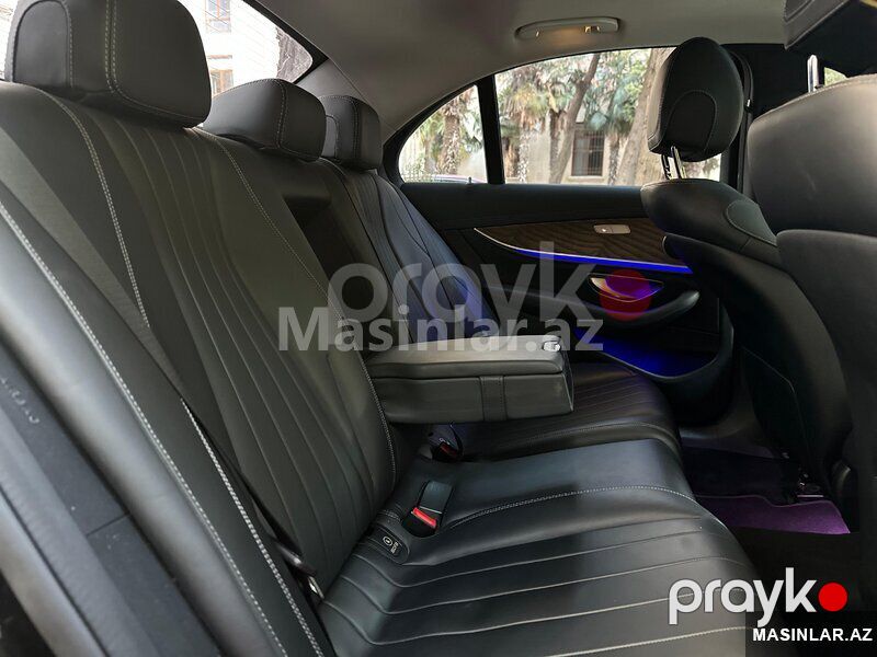 Mercedes Mercedes E220, 2018 il — Minik avtomobili icarəsi, Bakı (6)