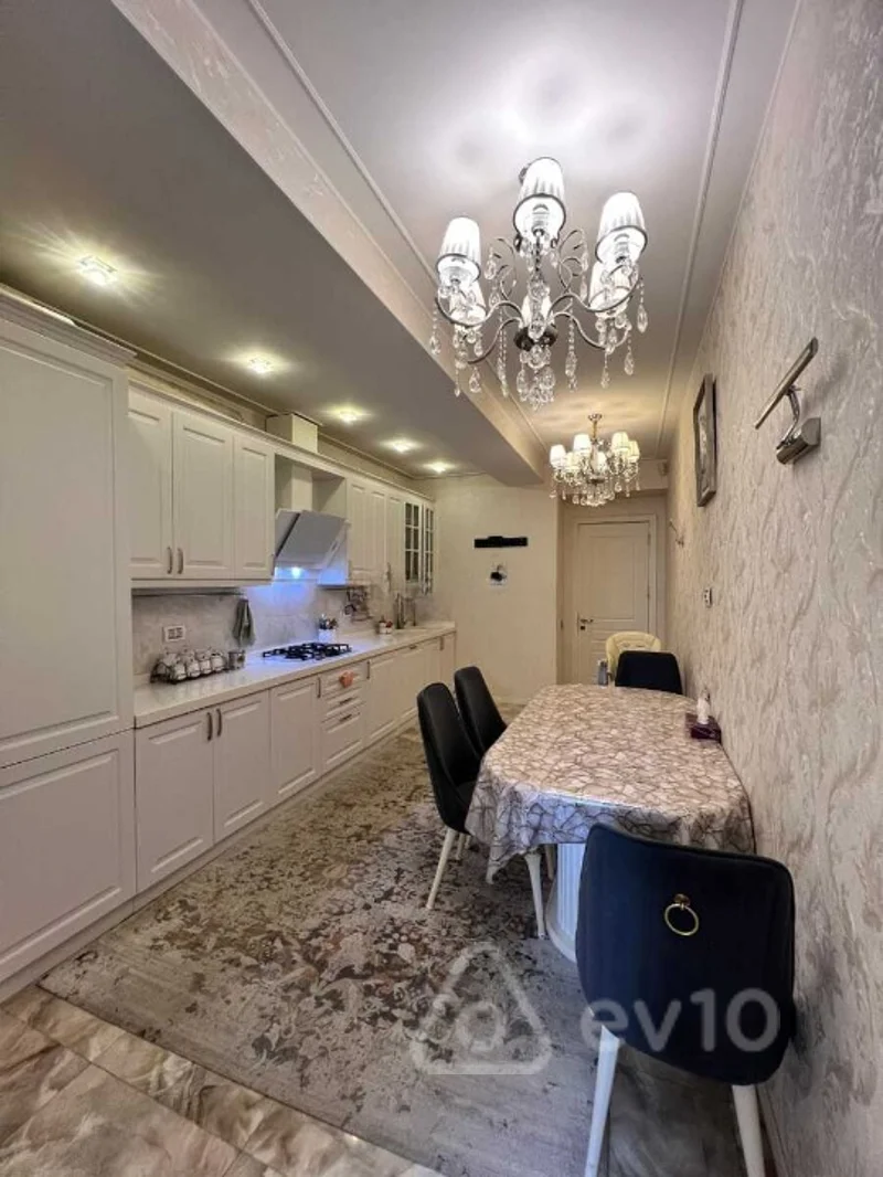 3 otaqlı mənzil, 165 m², Həsən Salmani küçəsi — kirayə — Mənzil, Bakı (4)