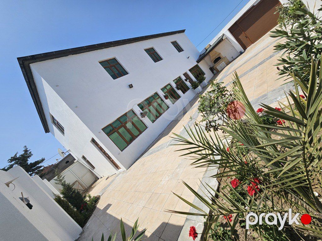 Satılır 4 otaqlı həyət evi/bağ evi 250 m² — Ev, villa, Bakı (3)