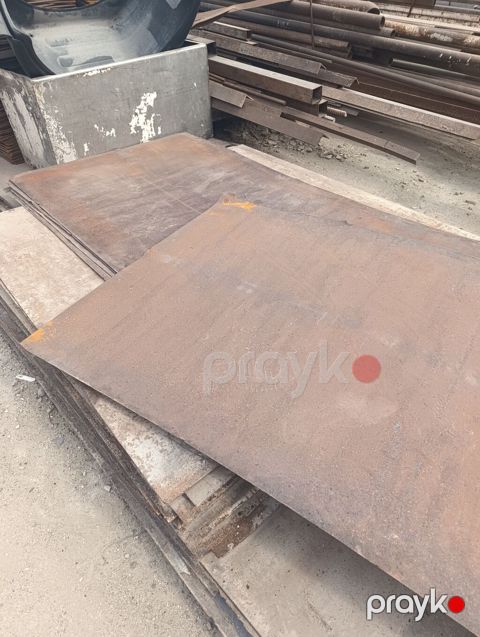 Polad təbəqələr – sənaye və tikinti işləri üçün - Material: aşağı — Saray